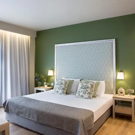 Central Hotel, Trademark Collection By Wyndham Hotel 4*