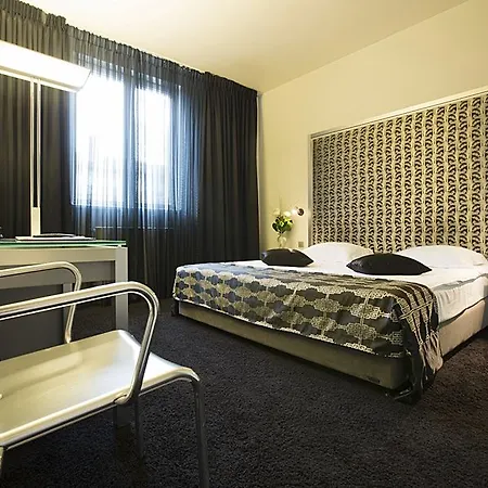 Central Hotel, Trademark Collection By Wyndham Hotel 4*