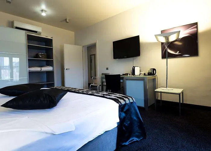 Zeus Essence Hotel
