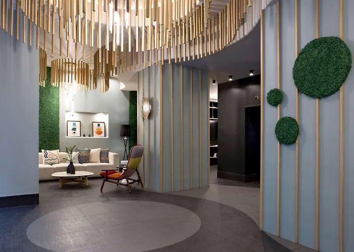 Zeus Essence 3* 布加勒斯特