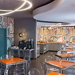 فندق Zeus Essence بوخارست