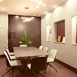 Zeus Essence فندق 3*