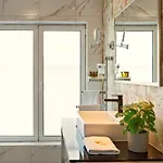 Zeus Essence Hotel 3*