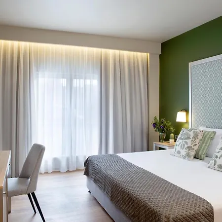 Hotel, Trademark Collection By Wyndham 4* Bukarest