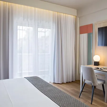 Zeus Essence 3* Bukarest