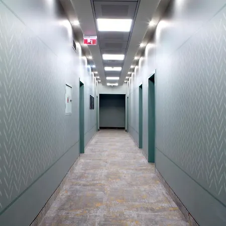 Hotel, Trademark Collection By Wyndham