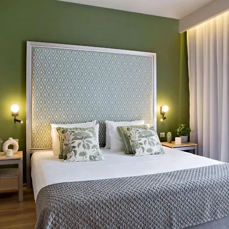 Zeus Essence Otel 3*