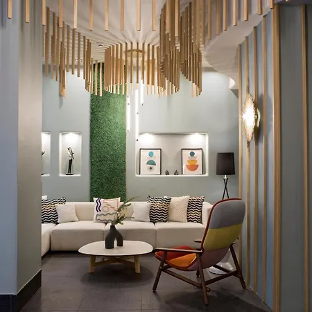 Central Hotel, Trademark Collection By Wyndham 4*