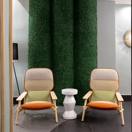 Zeus Essence Szálloda