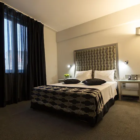 Zeus Essence Bükreş