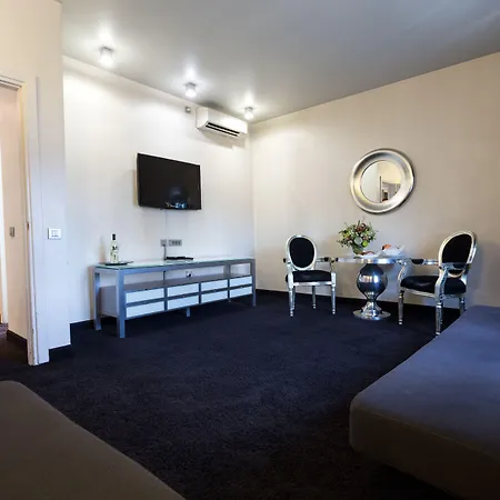 Zeus Essence Otel Bükreş