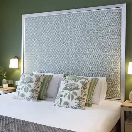 Zeus Essence Bukarest