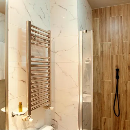 Zeus Essence Bucharest Central 3* Bucharest