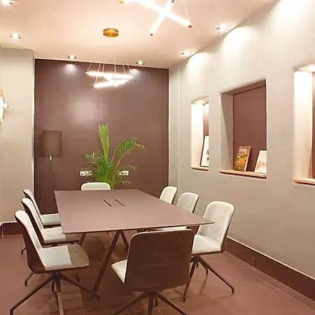 Hotel Zeus Essence Bucharest Central 3*