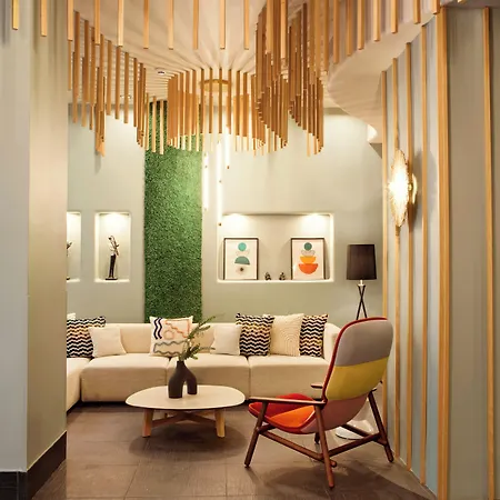 Zeus Essence Bucharest Central 3* Bucharest