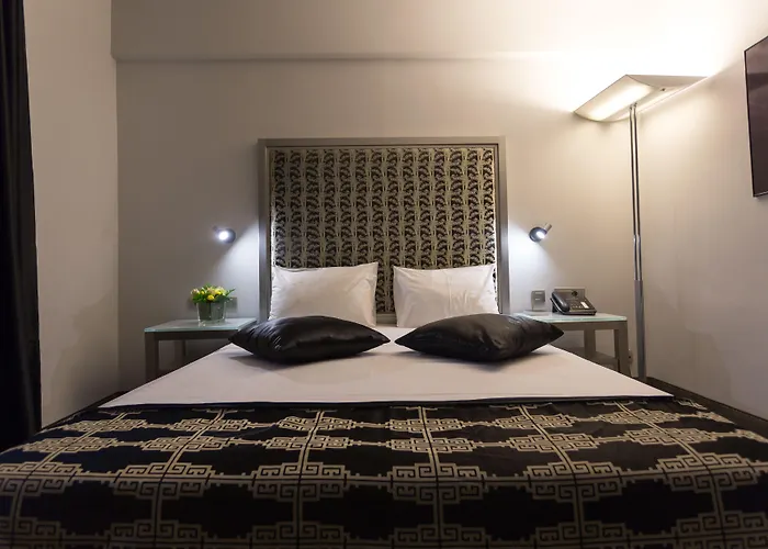 Zeus Essence Hotel Bucureşti