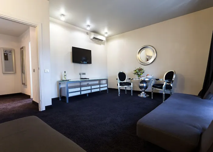 Zeus Essence Hotel Bucureşti