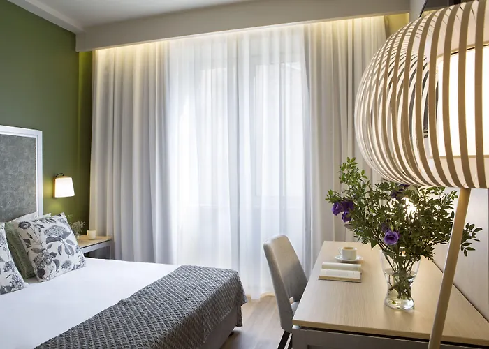 Zeus Essence بوخارست