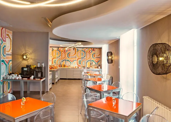 Zeus Essence Hotel Bucureşti