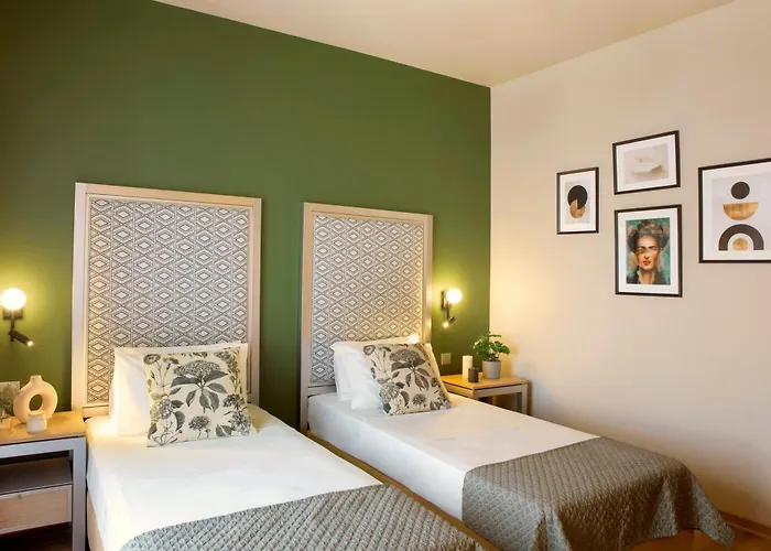 Hotel Zeus Essence 3*