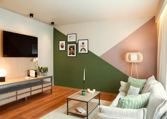 Zeus Essence 3* Bucureşti