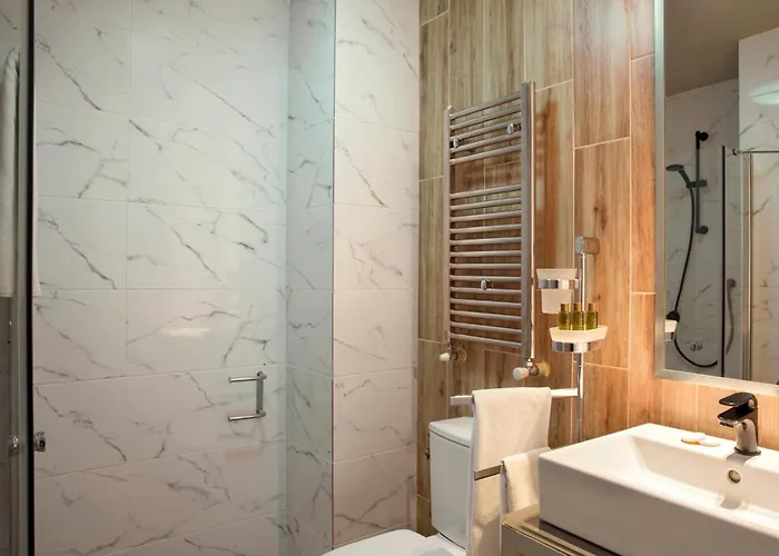 Zeus Essence Bucureşti