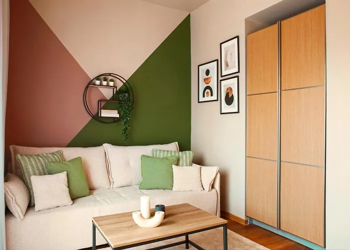 Zeus Essence 3* Bucureşti