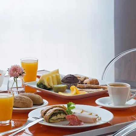 Hotel, Trademark Collection By Wyndham Hotel 4*