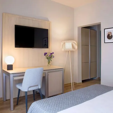 Hotel, Trademark Collection By Wyndham Hotel 4*