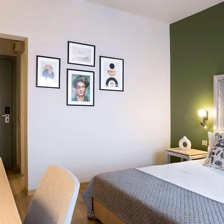 Hotel, Trademark Collection By Wyndham Hotel