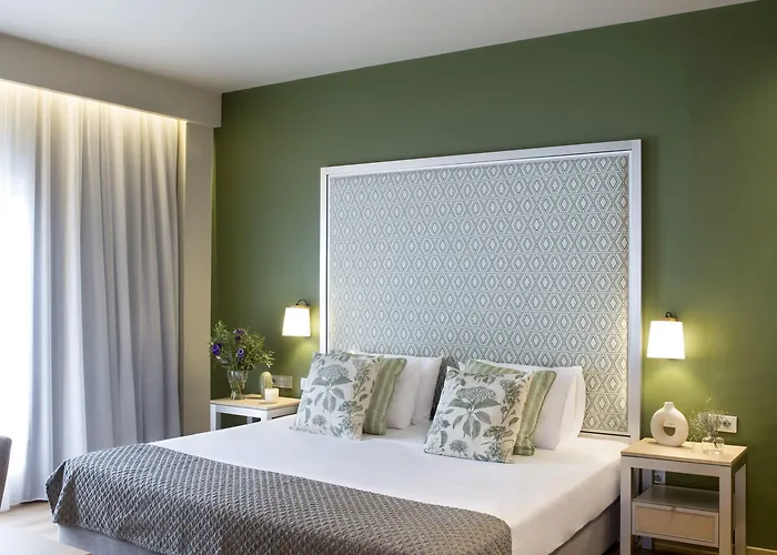 Zeus Essence 3* Bukurešť